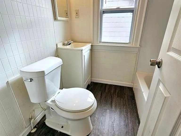15041 Cruse St #2 — Photo 7