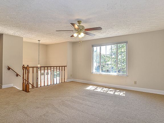 4th image of 9424 Mirror Pond Dr