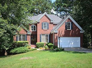 775 Heathland Dr, Roswell, GA