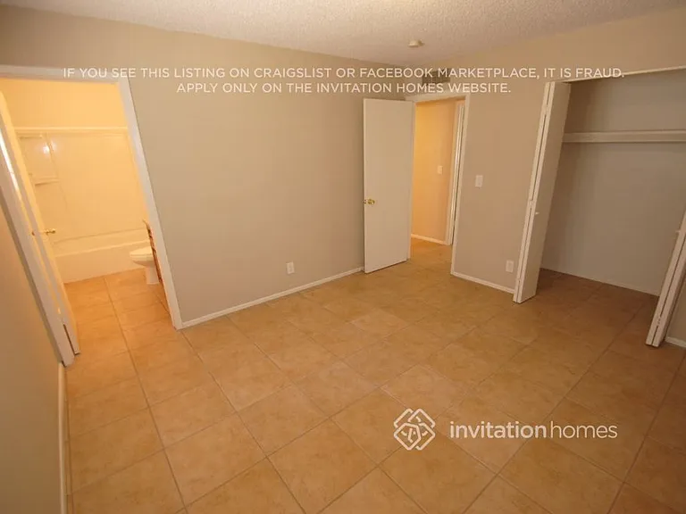 817 N 95th St — Photo 11