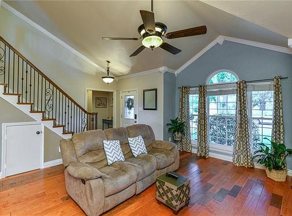 4th image of 1125 Concord Dr