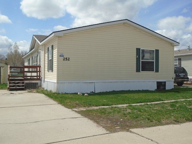 2nd image of 252 Sierra Cir