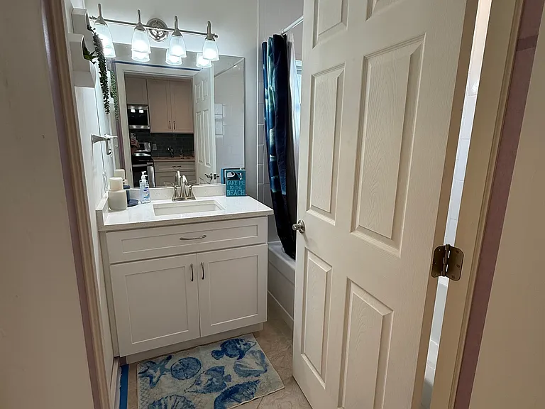 3065 Florida Blvd — Photo 7
