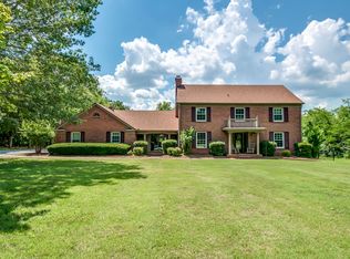 906 Fredricksburg Rd, Mount Juliet, TN 37122
