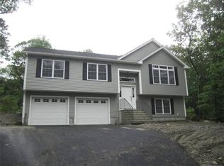 326A Angell Rd, Lincoln, RI 02865