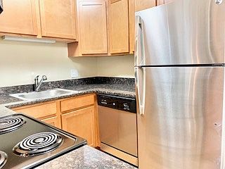 3rd image of 2400 Parmenter Blvd #5-109