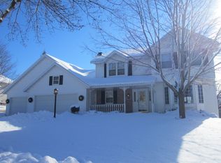 2686 Van Beek Rd, Green Bay, WI 54311