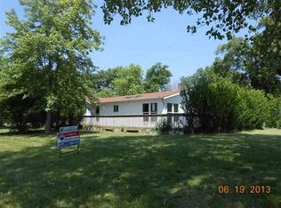 416 E Fletcher Dr, Brook, IN 47922
