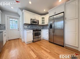 132 Arlington St, Boston, MA