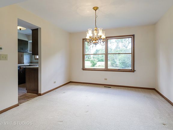 5th image of 1038 E Vargo Ln