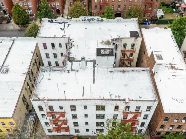 455 East 94th Street image 2 of 5