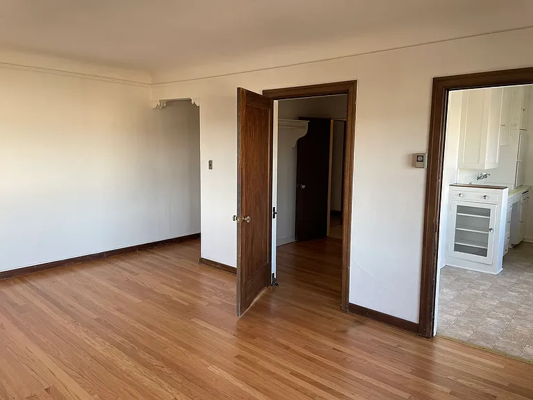 The St. Ingbert Apartments — Photo 20