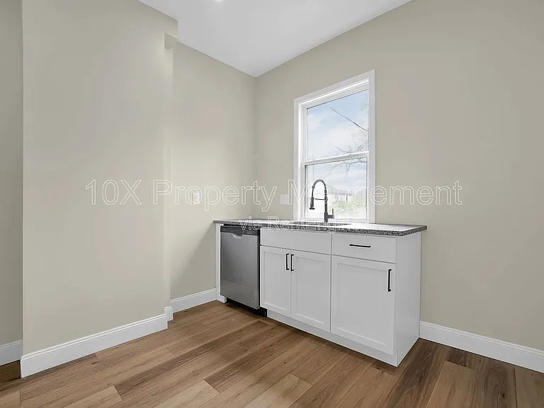555 Kimball Pl — Photo 28