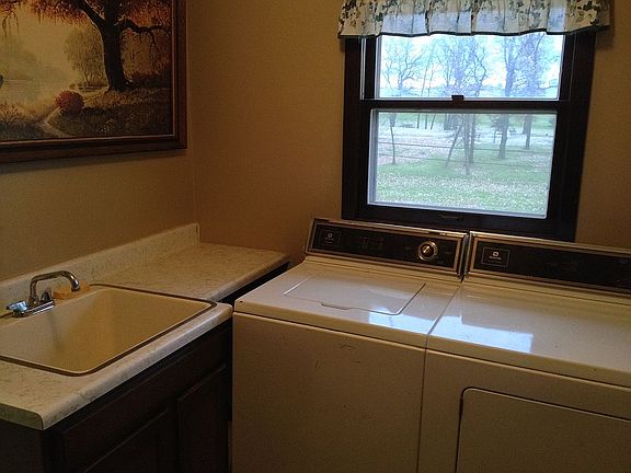 Upstairs entry/laundry room