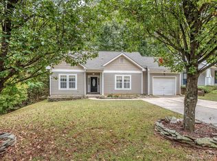 8328 Highlander Ct, Charlotte, NC 28269