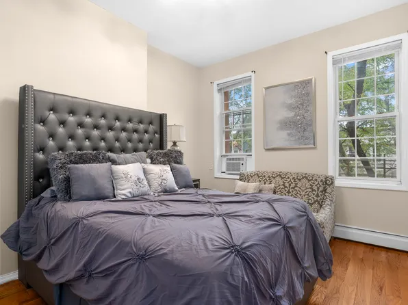 147 Weirfield Street image 11 of 20