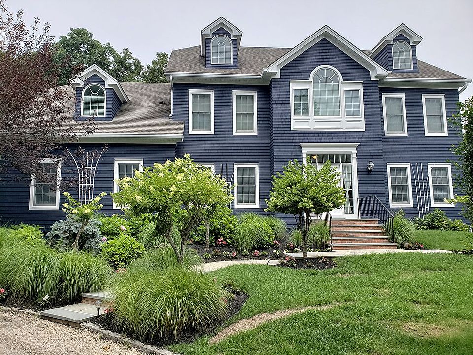 1st image of 435 Albacore Dr