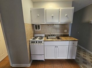 10 Walnut St #106, New Britain, CT 06051