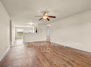 1154 S Gentle Valley Dr, Fayetteville, AR 72704