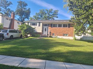 4615 Glasgow Dr, Rockville, MD 20853