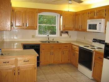 5th image of 7026 Wellford Ln
