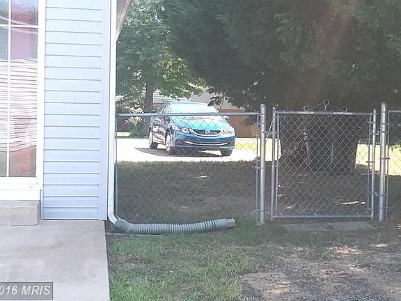 5th image of 102 Ascot Dr