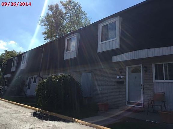 4th image of 15464 Dupage Blvd #211