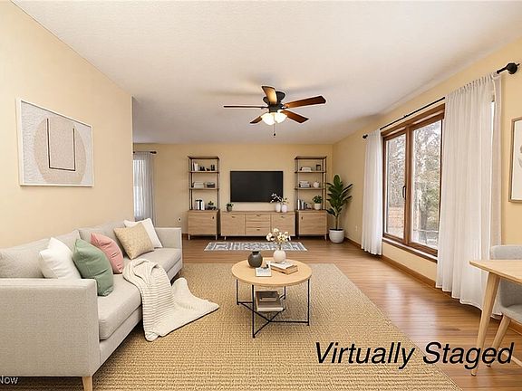 4th image of 46 Sherman Dr