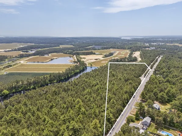 0 Charge Pond Rd, Wareham, MA 02571