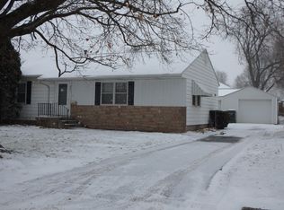 281 25th Ave SW, Cedar Rapids, IA 52404