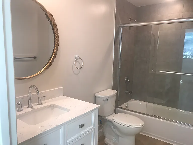 5120 Cahuenga Blvd #103 — Photo 4