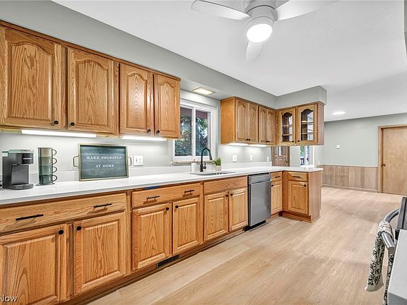 4th image of 10910 Edgepark Dr