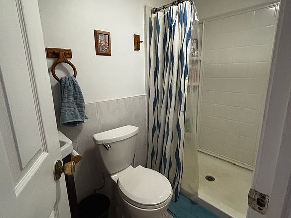 4th image of 840 Christian St #2