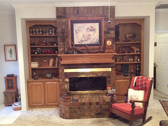 5th image of 7001 Oak Hills Ct