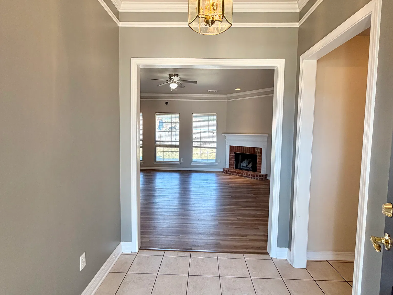 3 bed, 1610 sqft, $1,895 — Photo 2