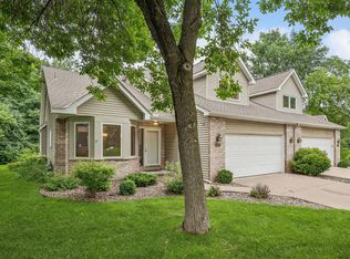 5922 Bren Cir, Minnetonka, MN 55343