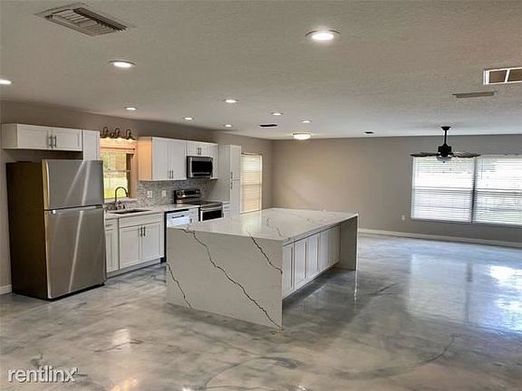 4th image of 119R Aldean Dr