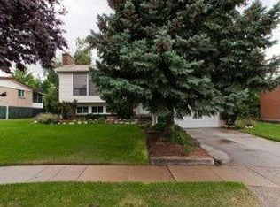 8680 S Aspen Way, Sandy, UT 84093