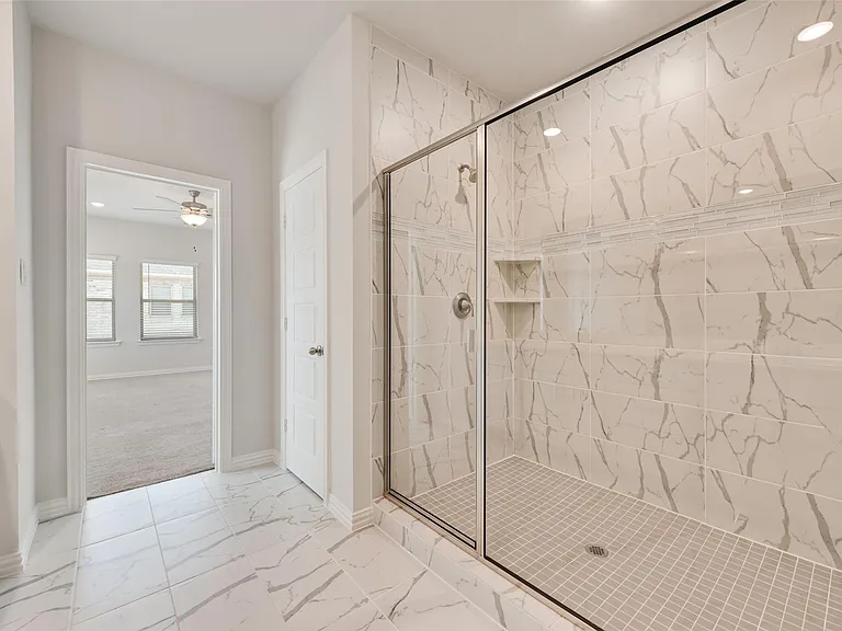 8340 Challenger Ln — Photo 26