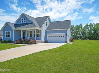 5237 Tugwell Rd, Farmville, NC 27828