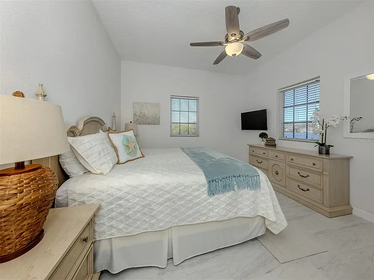 Buena Vista Dr — Photo 10