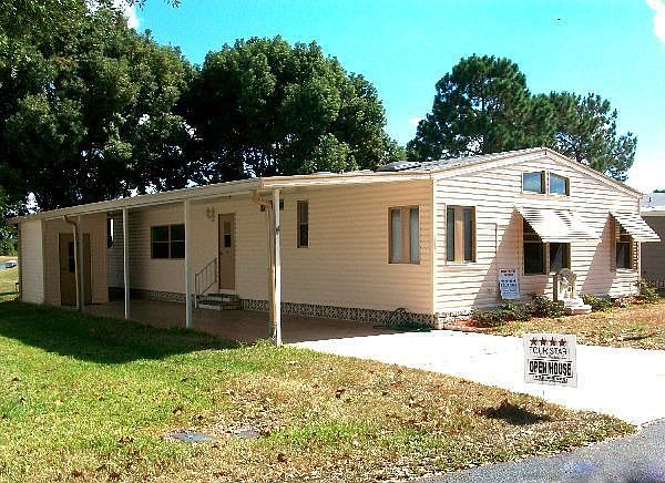 Home for Sale in Leesburg, FL $32,900