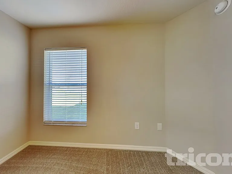 505 Interlock St — Photo 12