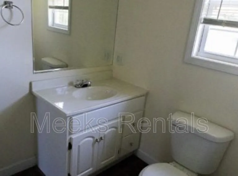 Ariel Pointe Townhomes — Photo 5