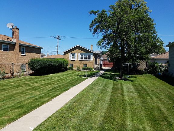 3rd image of 6043 S Melvina Ave