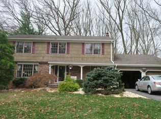 10 Buffalo Run, East Brunswick, NJ 08816