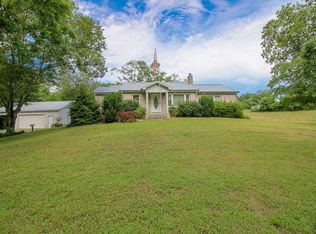 303 Cruze Rd, Powell, TN 37849