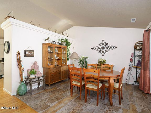 5th image of 1688 W Umpqua Ct