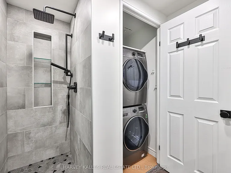 55 Bloor St E #1907 — Photo 18