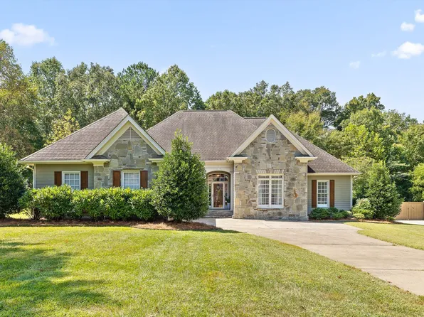 1963 Turnberry Cir, Hixson, TN 37343